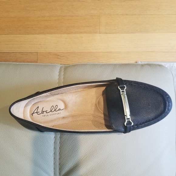 Abella true comfort loafers, size 8, EUC - Picture 2 of 3